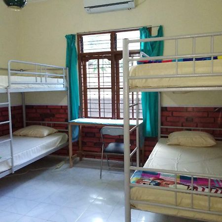 Szabrian Hostel Denpasar Eksteriør bilde