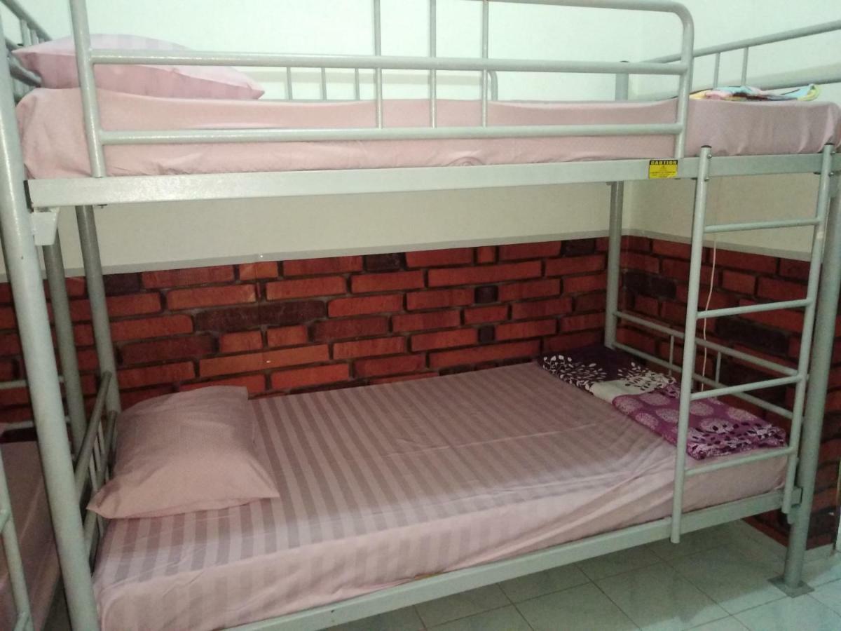 Szabrian Hostel Denpasar Eksteriør bilde